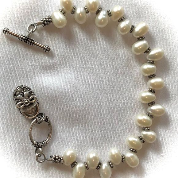 925 Pearl with black sapphire bootie charm bracelet 7 1/4” - Picture 4 of 11